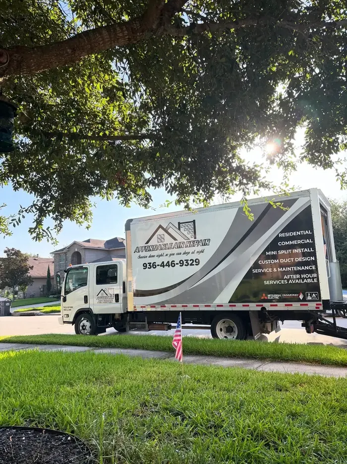 Mini-Splits vs Central AC for Conroe Shops and Additions